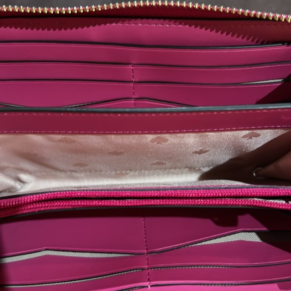 Kate spade purse and wallet 2 yrs old - Picture 8 of 11